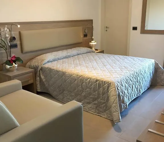 Apartmanhotel Albachiara 3*