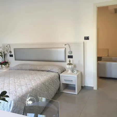 Albachiara Apartmanhotel 3*