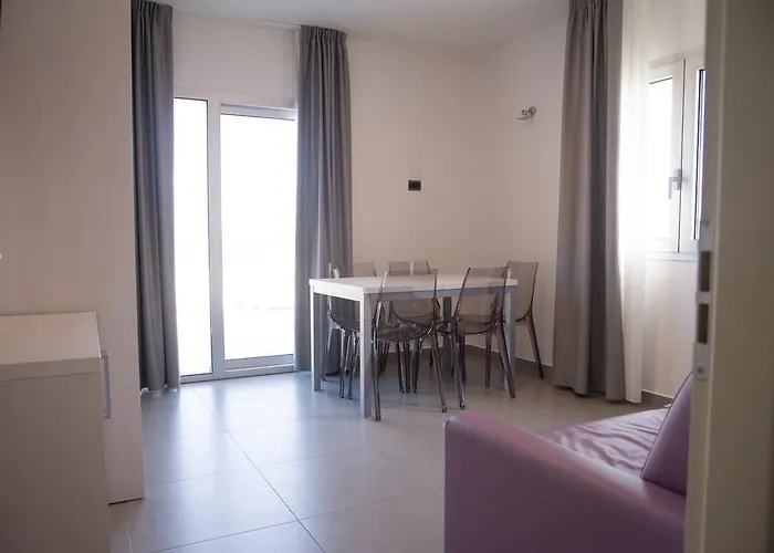 아파트호텔 Albachiara Marebello