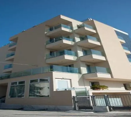 Albachiara 3* ريميني